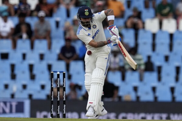 Latest test online cricket score